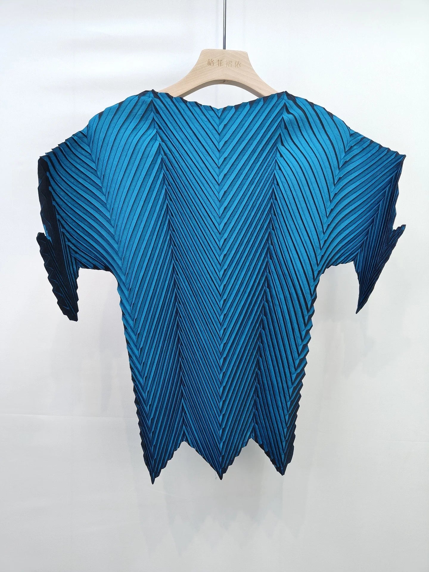 Miyake Pleated Fish Scale Printed Tops Women 2023 Summer