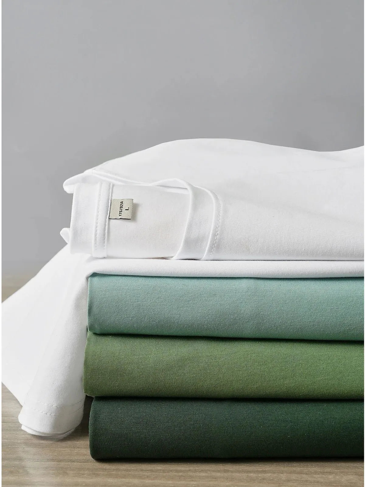 Loose round Neck  Color T-Shirt for Men Comfortable Breathable Summer Youth Fashion Basic Style Regular Sleeve Length